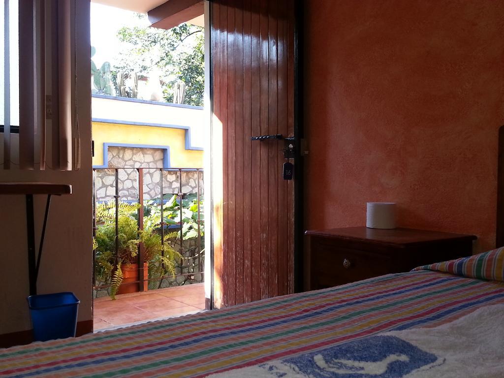 Hotel Casa Arnel Oaxaca Oda fotoğraf
