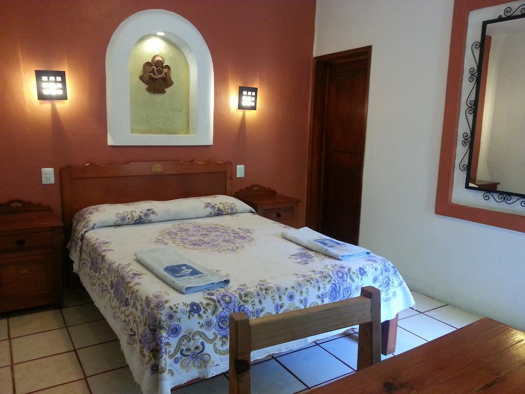 Hotel Casa Arnel Oaxaca Oda fotoğraf