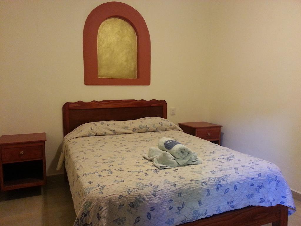 Hotel Casa Arnel Oaxaca Oda fotoğraf